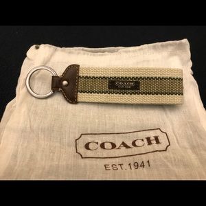 Coach key ring with linen coach bag